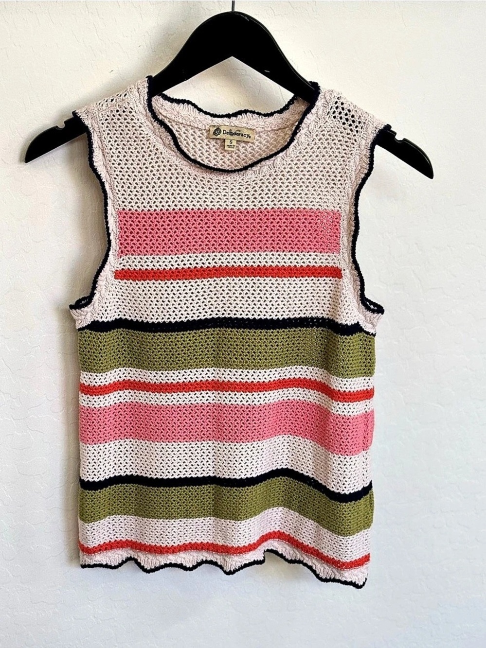 Democracy Open Weave Stripe Sweater Tank Top Size Small Scallop Edge